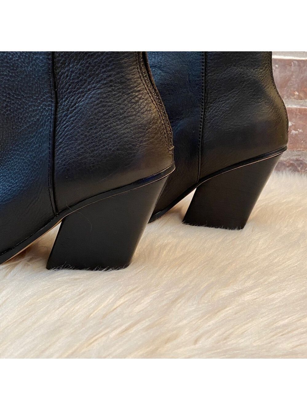 Dolce Vita Issa Black Leather Pointed-Toe Ankle Booties, Size 7.5 - Picture 10 of 17